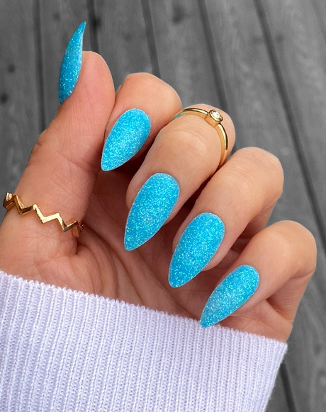 blaue-funkelnde-nagel-26-3 Blaue funkelnde Nägel